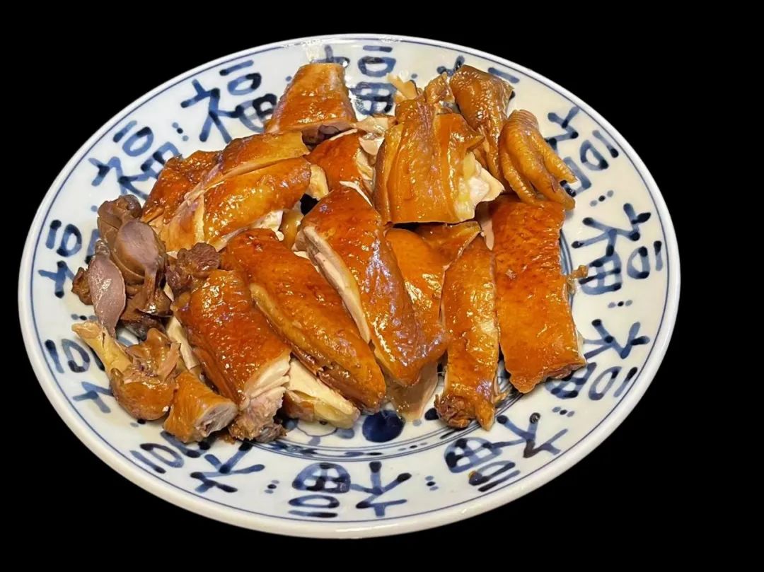 潮爸家5月29日午餐记录，烧虾球、广东豉油鸡、爆炒墨鱼片