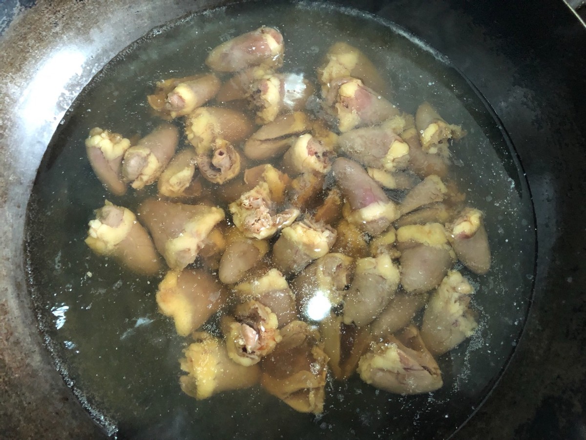 下饭菜孜然鸡胗的做法，香辣有嚼劲，浓浓烧烤味，真过瘾