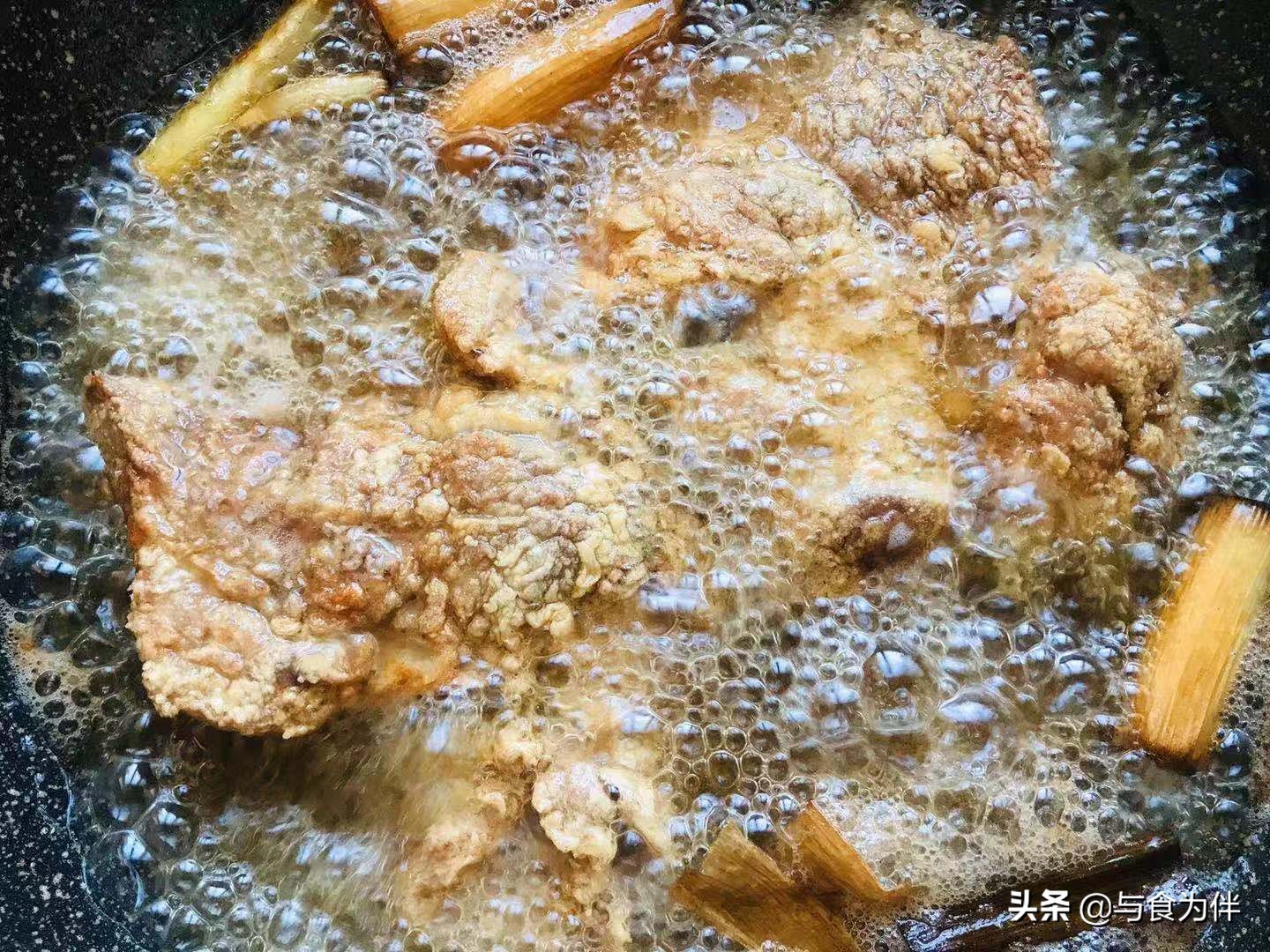 红烧大排面在家怎么做？上海大厨经验分享，大口吃才畅快