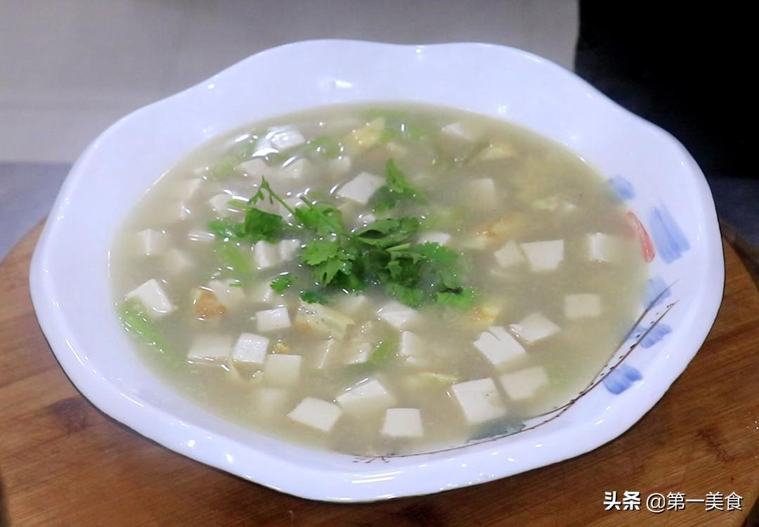 豆腐汤的做法大全（6道豆腐汤，做法简单，下班后喝一碗，全身冒汗，应对降温正合适）