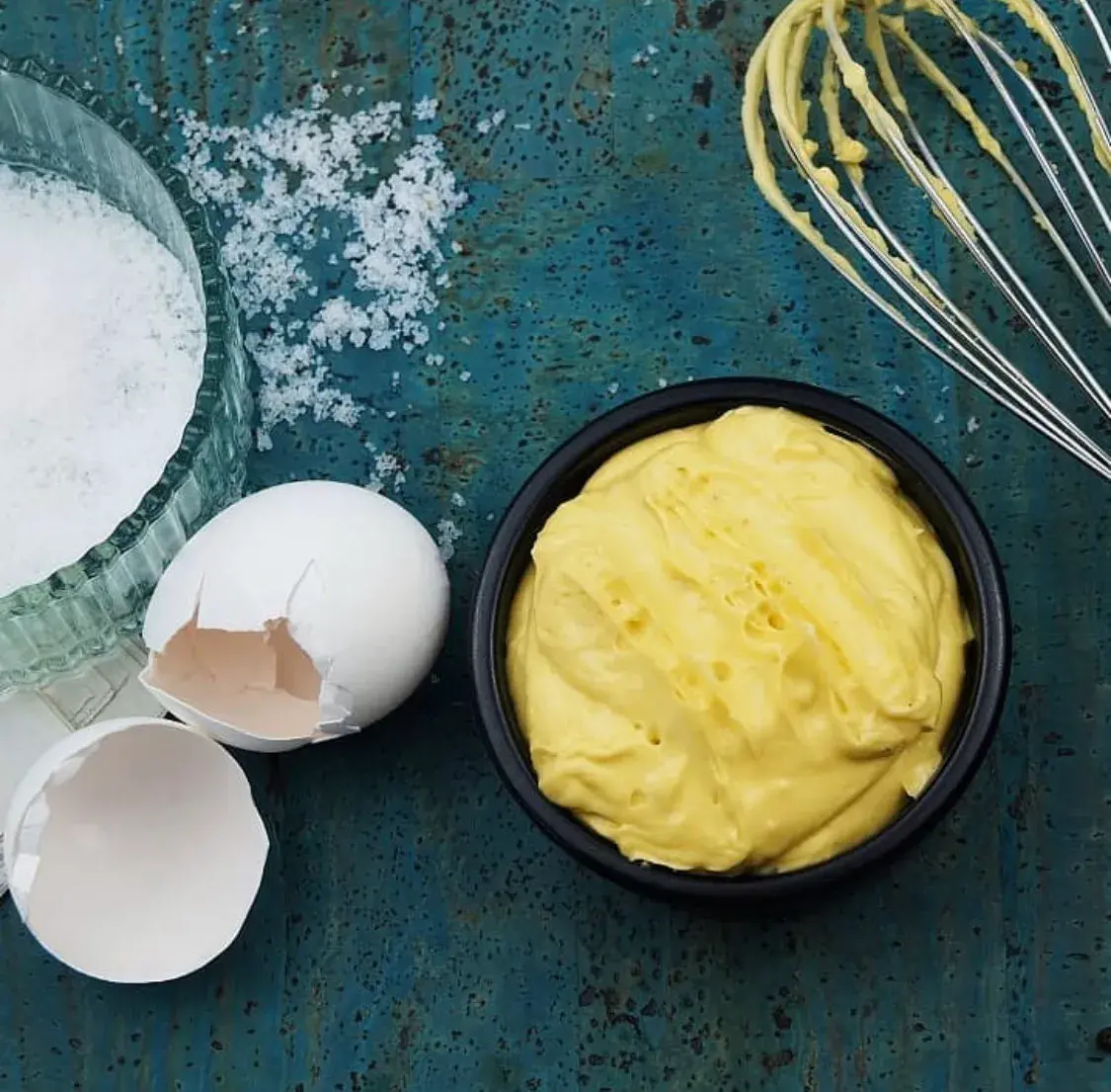 蛋黄酱的做法家常（如何自己动手制作健康蛋黄酱，搭配炸鸡、薯条和海鲜。）