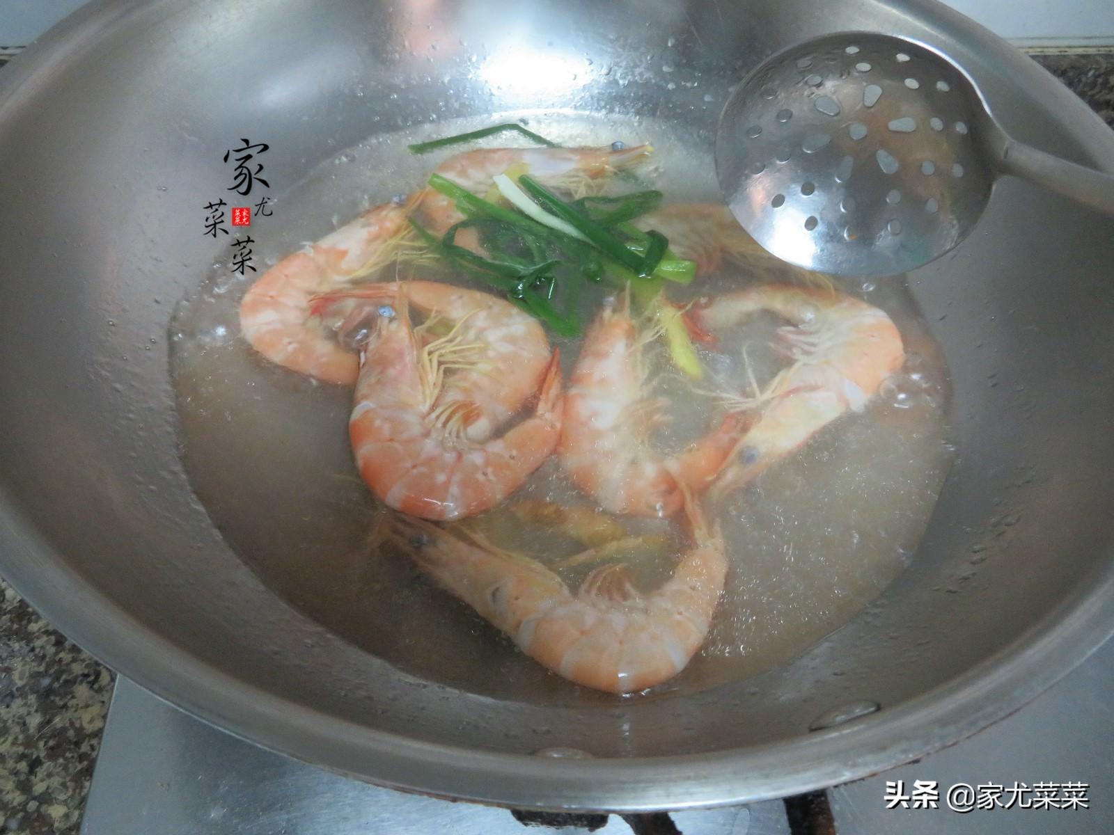 海虾怎么做最好吃(真正的海虾，不要油焖不要爆炒浪费食材，这样做简单又营养)