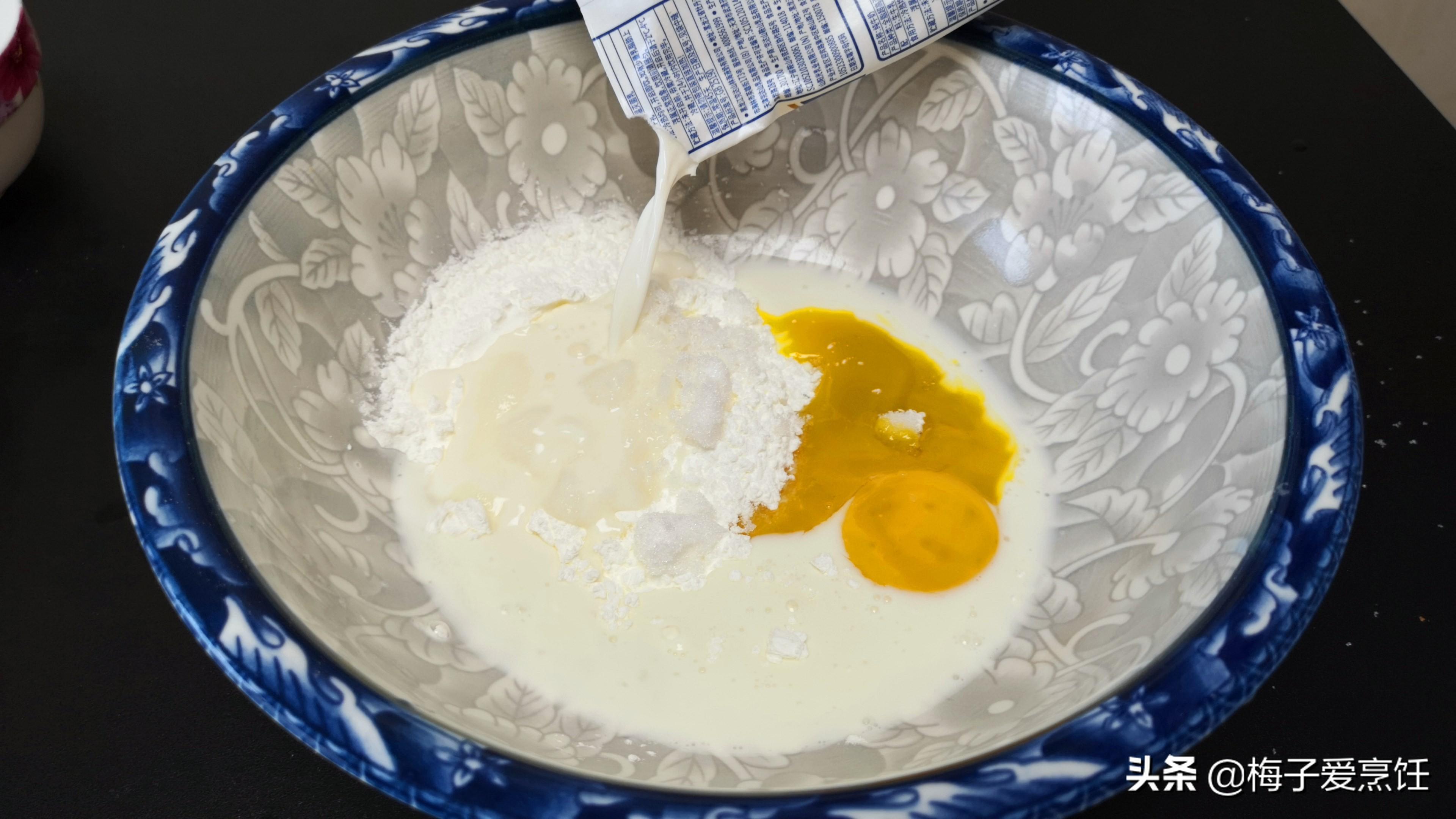 糕点怎么做简单又好吃（2个鸡蛋480克牛奶，教你做糕点，香甜软糯，营养好吃又简单）