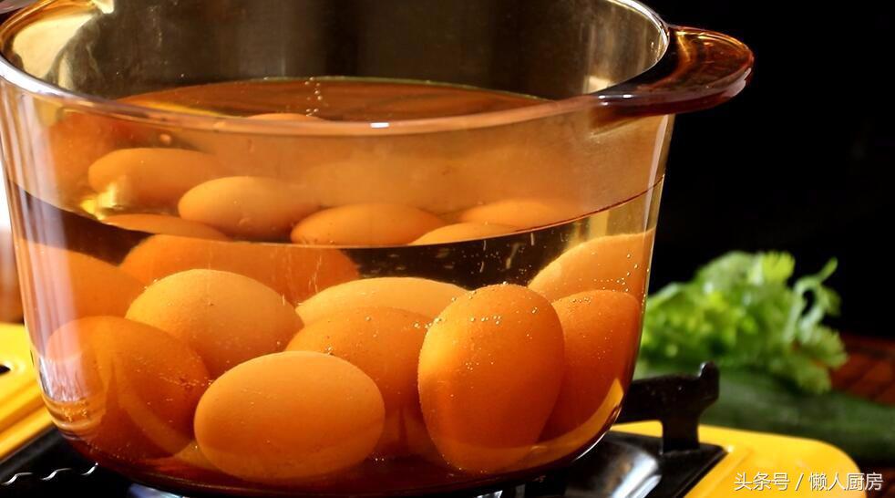 溏心蛋的做法（人人都会煮鸡蛋，但是你会煮溏心鸡蛋吗？手把手教你做）