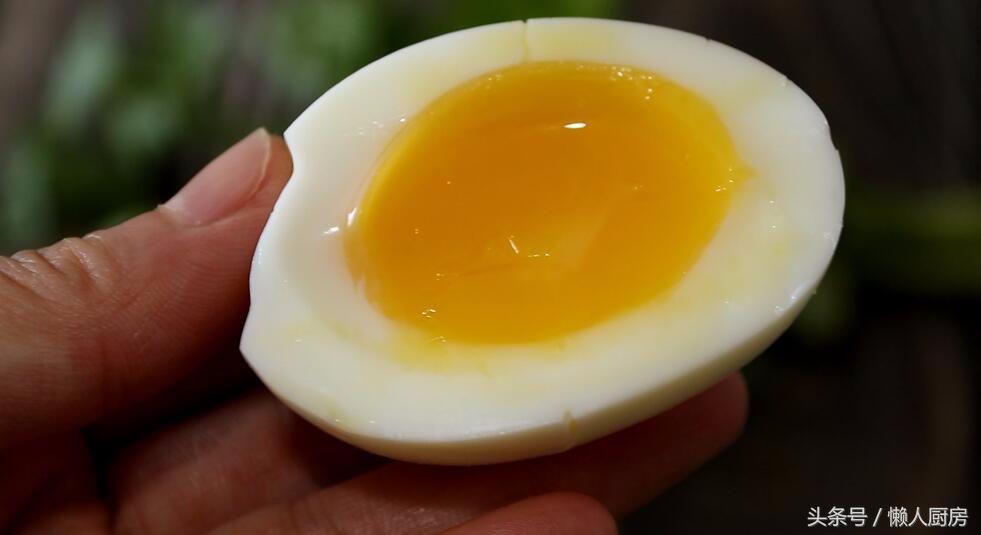 溏心蛋的做法（人人都会煮鸡蛋，但是你会煮溏心鸡蛋吗？手把手教你做）