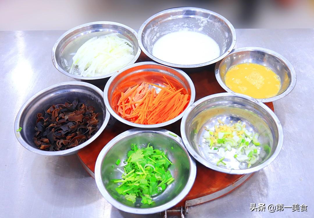 木耳的做法大全家常菜做法(这5种家常木耳做法，很适合秋天吃，润燥又营养，比大鱼大肉还香)