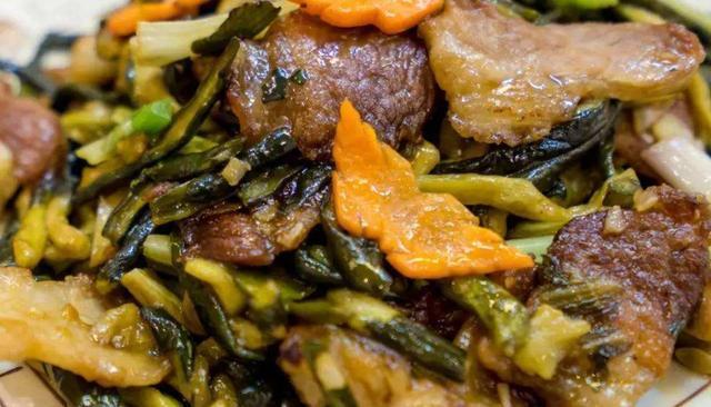 酸菜怎么做好吃家常做法（酸菜5种最好吃的做法，每种都简单美味，看看你喜欢吃哪种？）