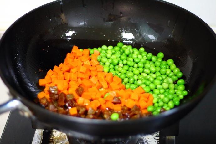 豌豆怎么做好吃家常做法（豌豆的4种家常做法，简单营养，好吃易做，隔三差五就做给家人吃）