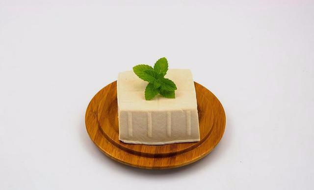 水豆腐的做法大全（水豆腐的几种做法，好吃又营养，全家都喜欢！）