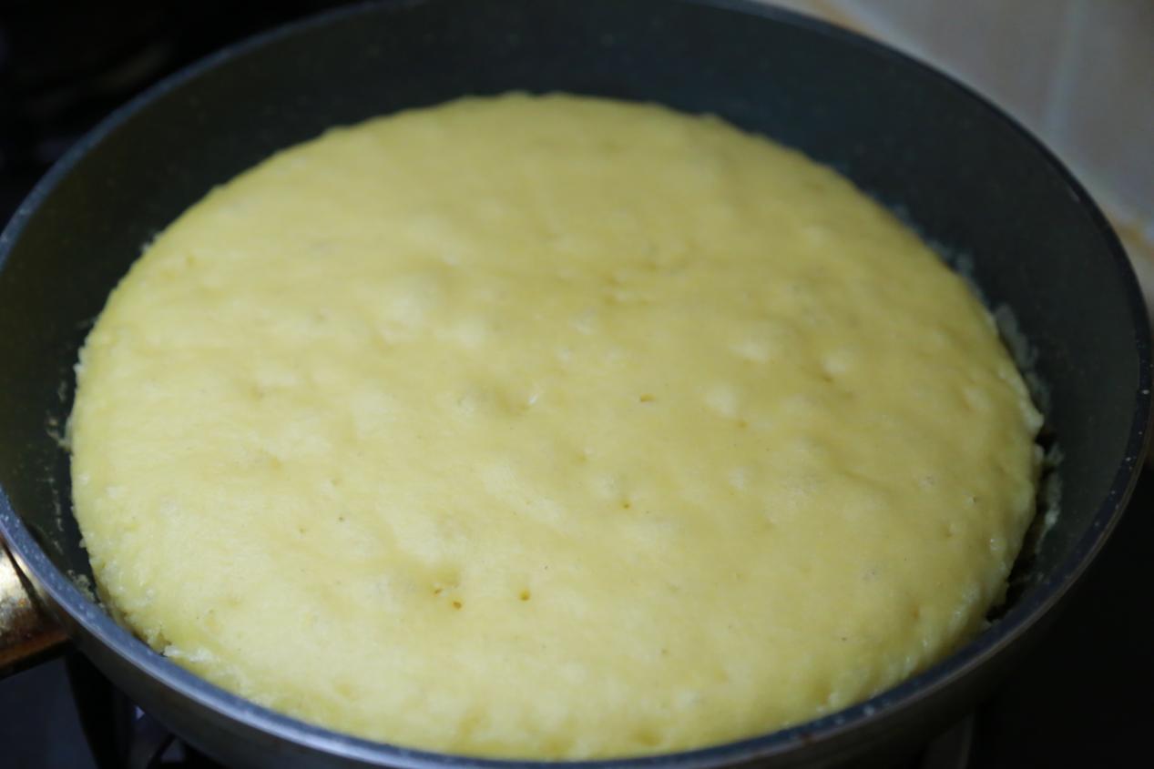 玉米煎饼的做法教程（家常玉米煎饼，外酥里软，健康又好吃，自己做太省钱了）