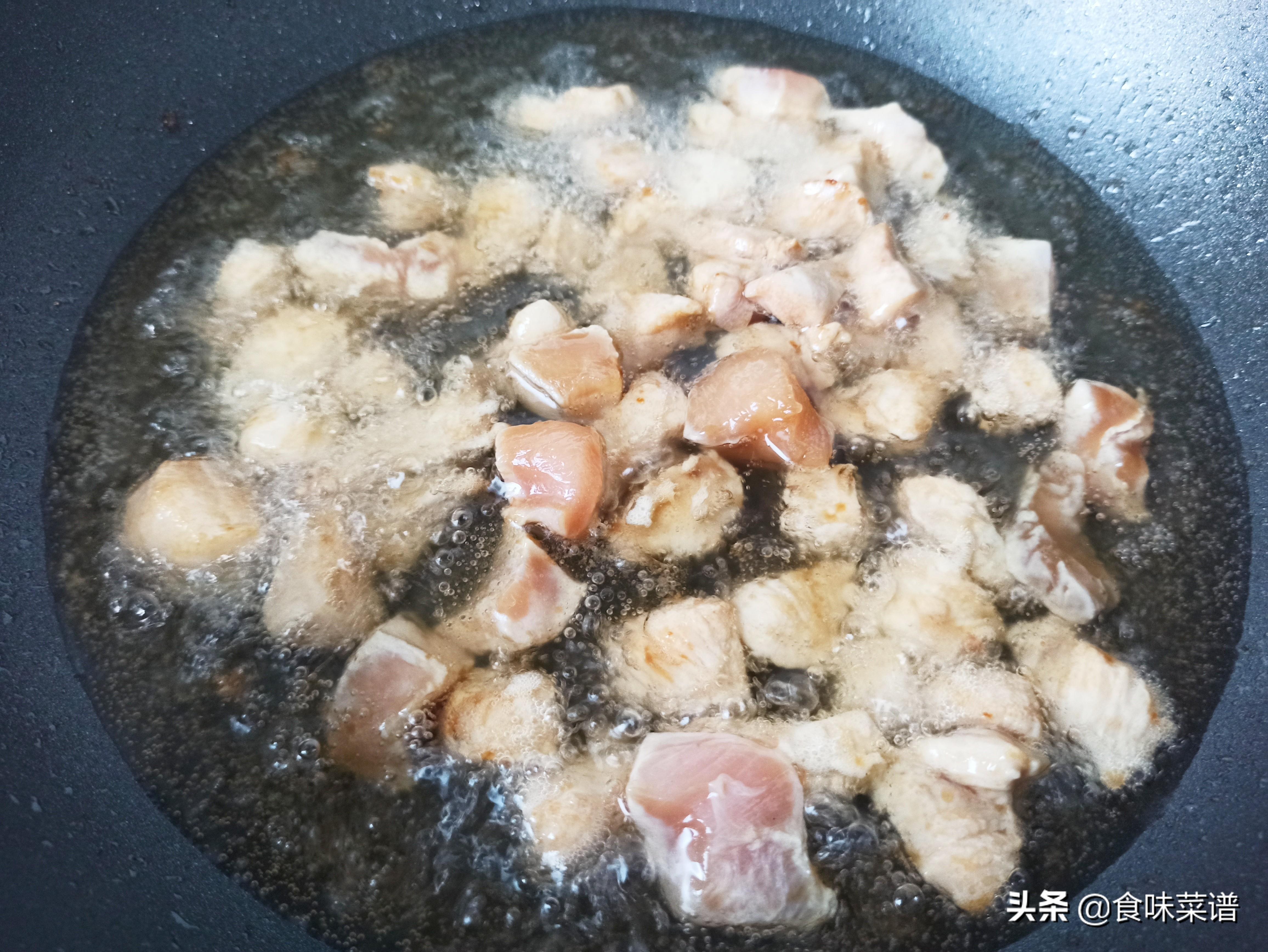 鸡胸肉家常做法简单好吃（鸡胸肉这样做，完全没有腥味，做法超简单，滋味鲜美，3斤不够吃）