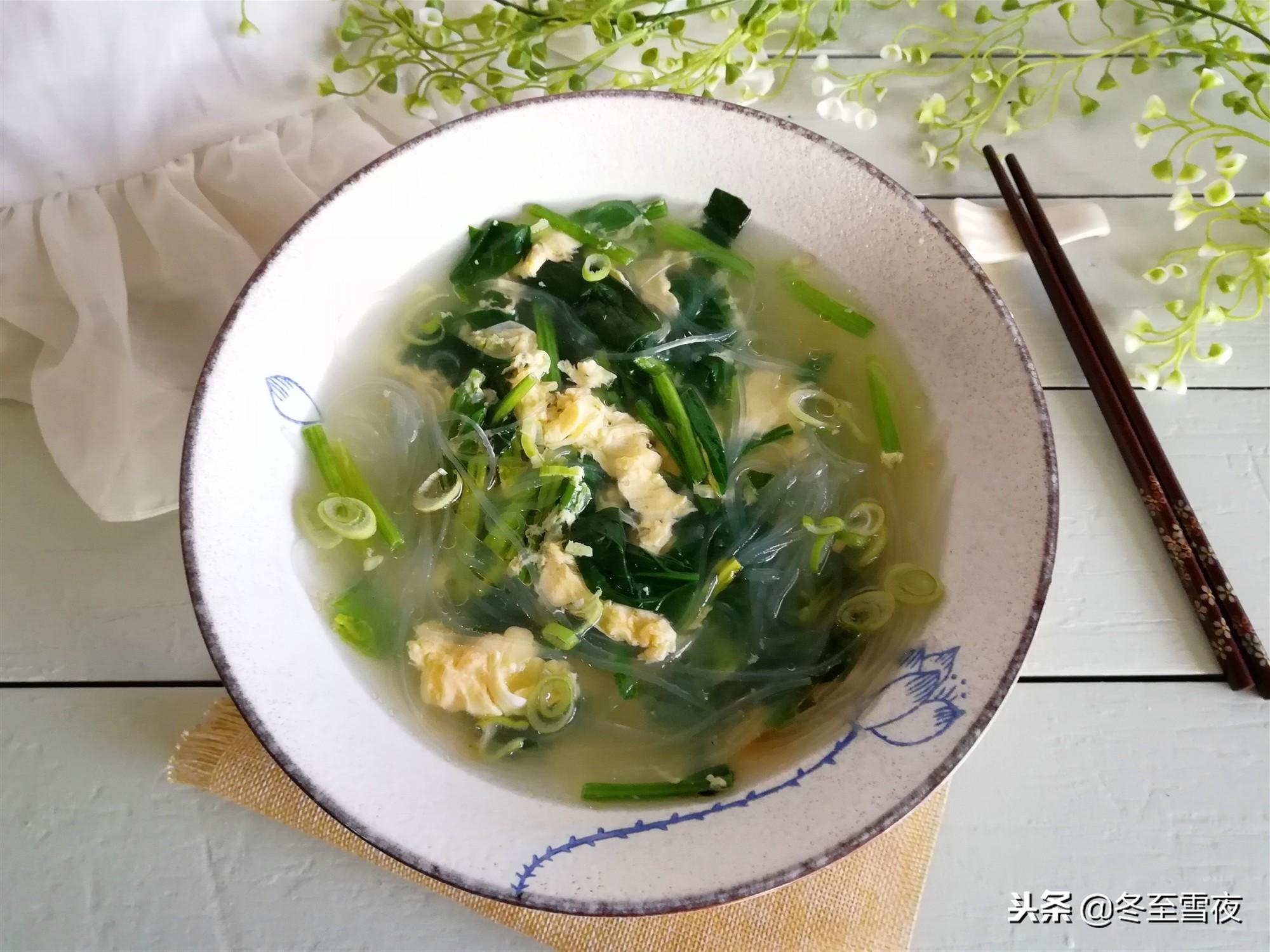 菠菜汤怎么做好吃营养（菠菜做汤最好了，营养丰富，做法简单，特别适合天冷喝）