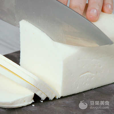 奶豆腐的简易吃法(果酱炸奶豆腐：蒙古人的豆腐，是这样吃的！)