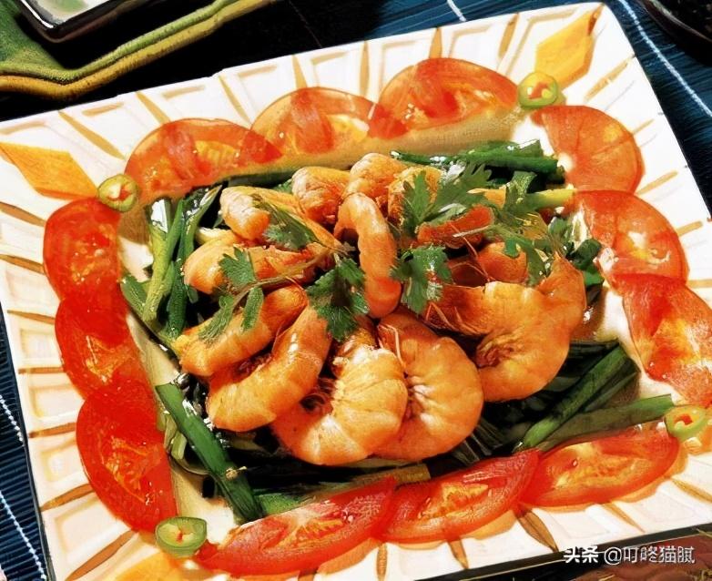 大青虾怎么做好吃又简单呢(大青虾的做法有许多，大青虾怎么做美味，红焖大青虾最美味)