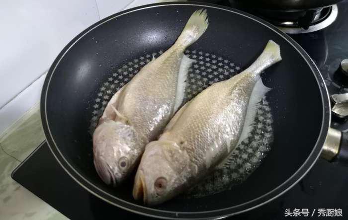 怎样做黄花鱼好吃（）这才是黄花鱼最好吃的做法，味道鲜美，简单易学，下酒必备的好菜）