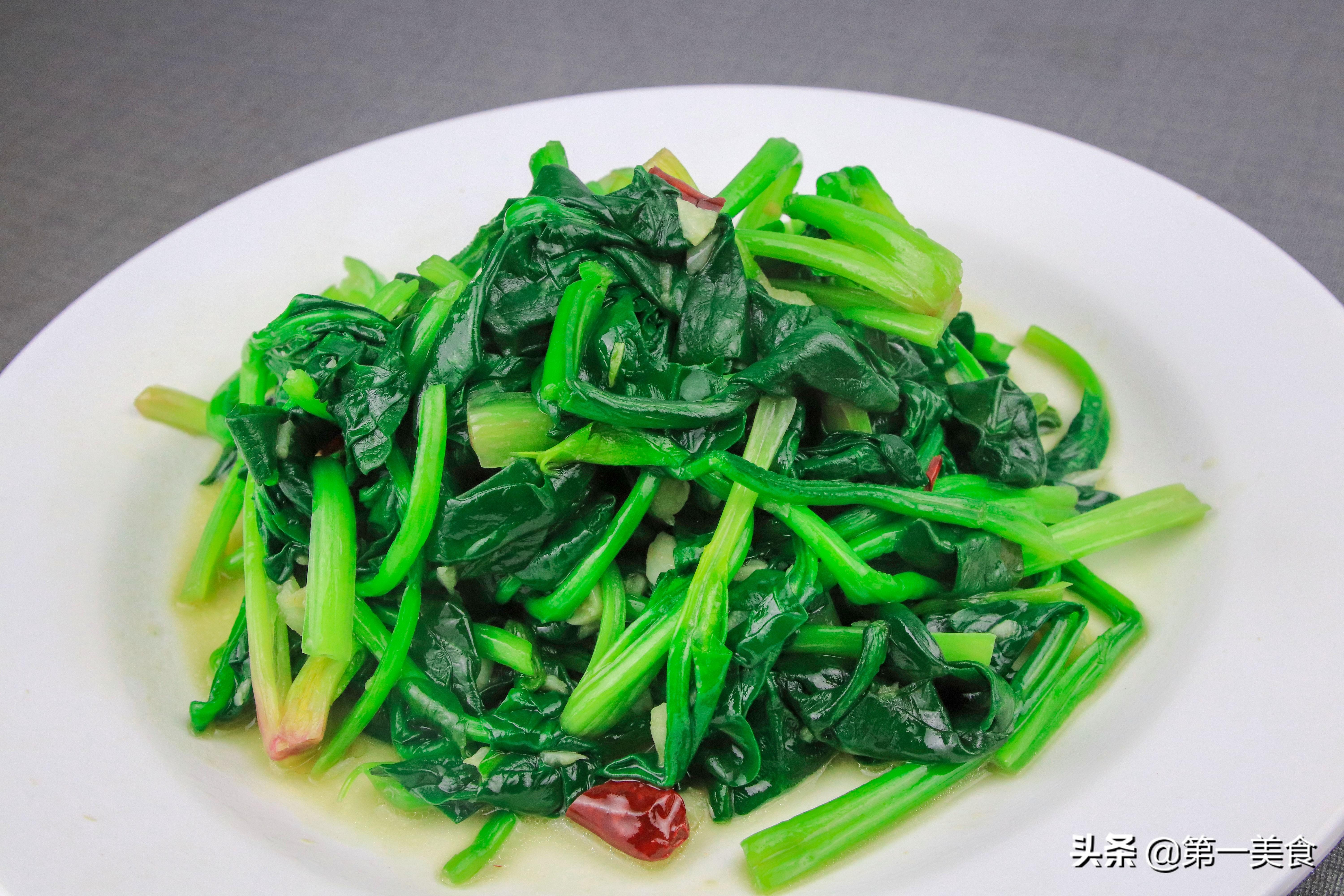 家常菠菜的做法 菠菜碧绿不变色，鲜嫩无涩味，清淡又下饭