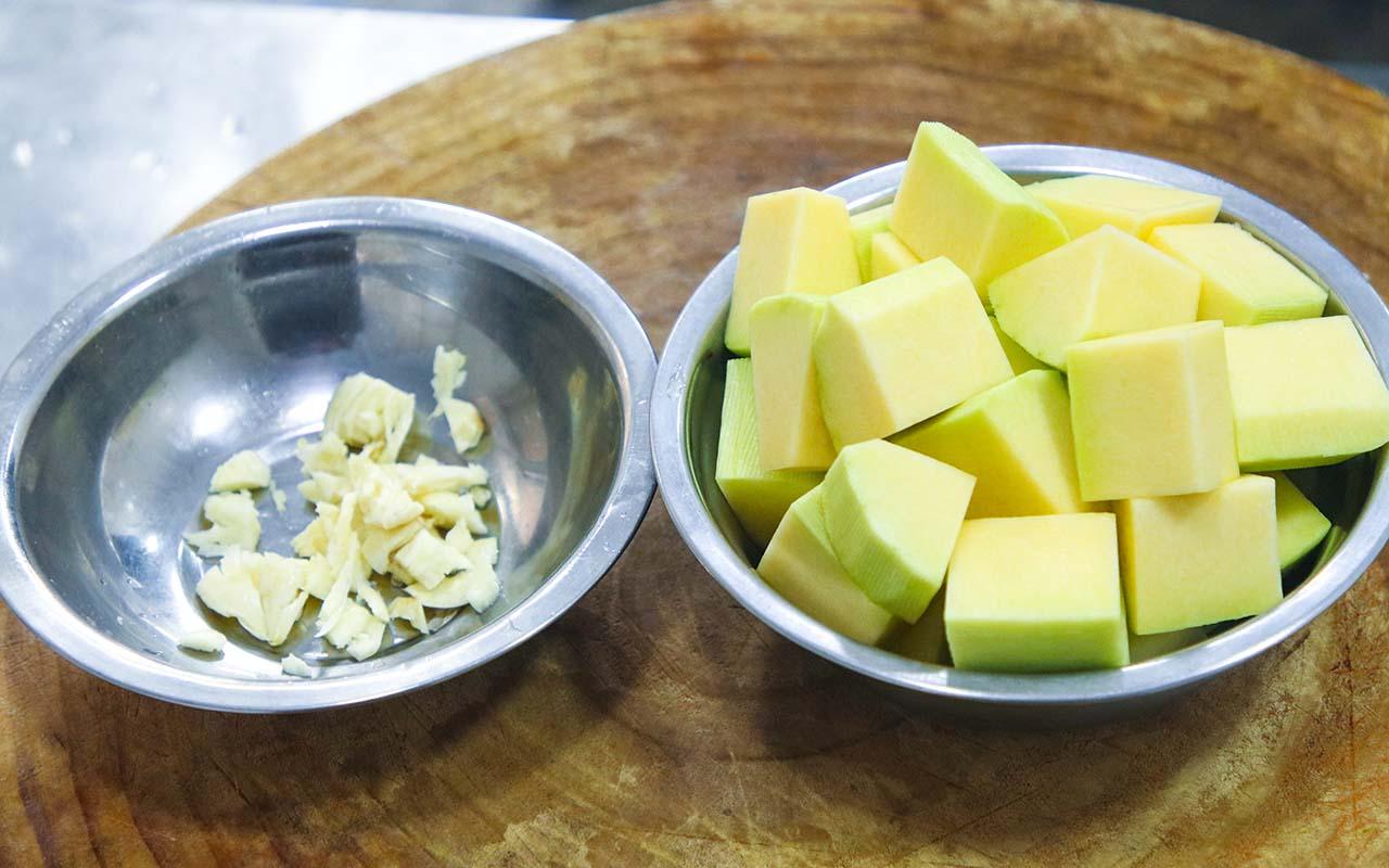 “秋天到，南瓜俏”，分享5种南瓜的简单家常做法，清热润燥，营养好消化