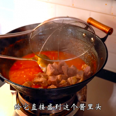 西红柿炖牛腩的家常做法，做好了家里孩子能多吃一碗饭