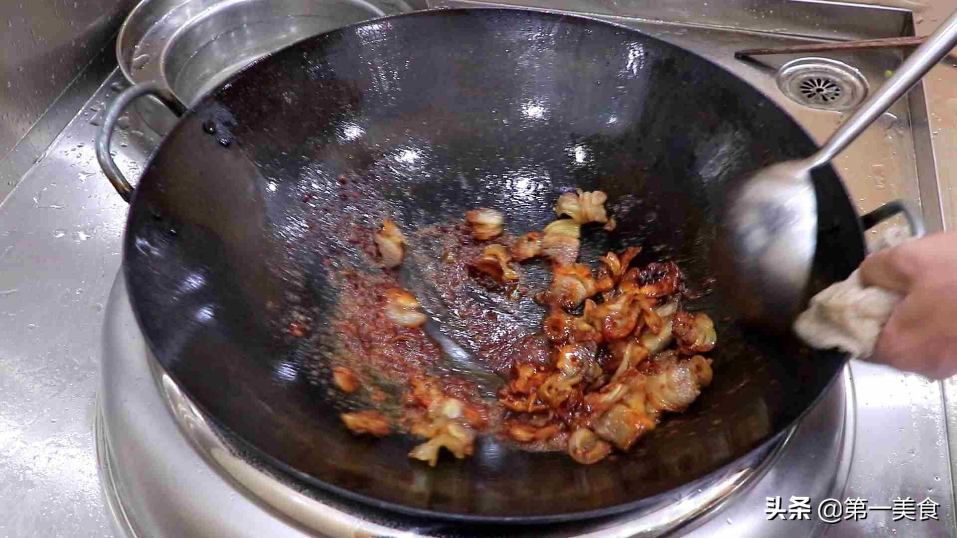 如何制作回锅肉 回锅肉想要做好有诀窍，厨师长教你详细做法，开胃下饭不油腻