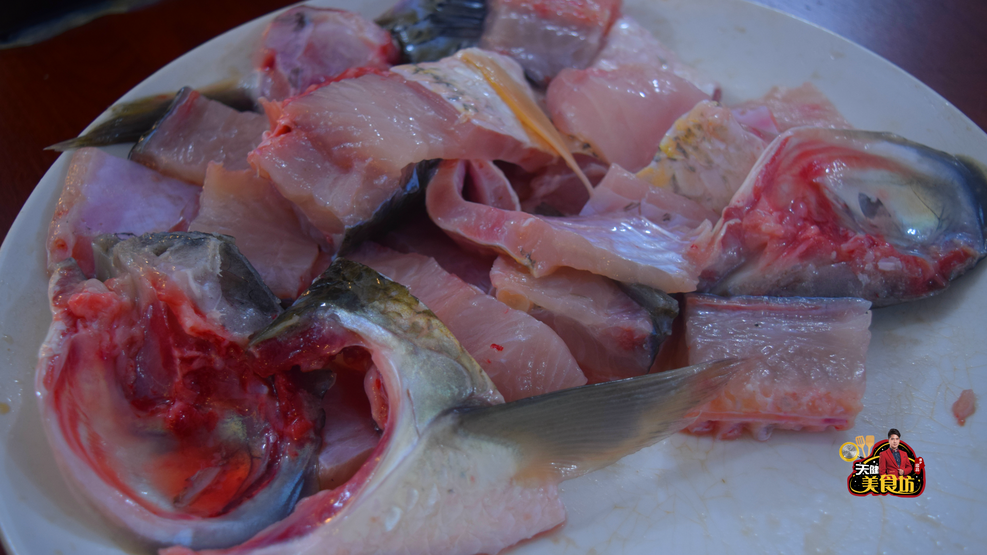 鱼汤的做法 这样做最好喝，鲜甜美味，做法简单，上桌就扫光