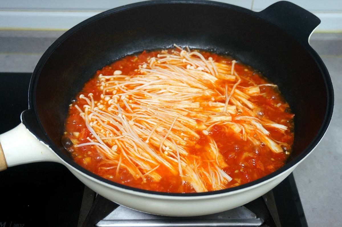 千万不要小瞧金针菇，金针菇汤的做法 这样做出来的汤，比鸡汤都鲜，每周都要喝！