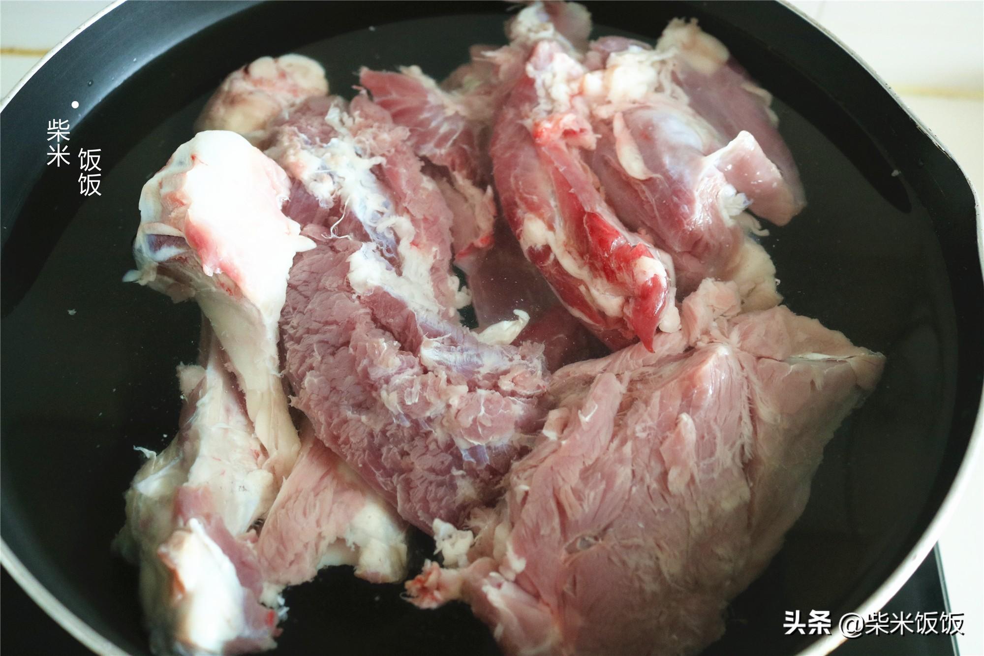 家庭版羊汤怎么做 家庭做法很简单，羊汤鲜美香醇，没有腥膻味