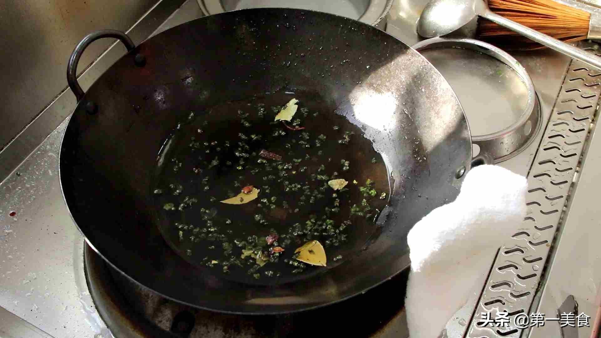 正宗秘制的五香茶叶蛋，厨师长手把手教你最简单煮茶叶蛋的做法，简单又美味
