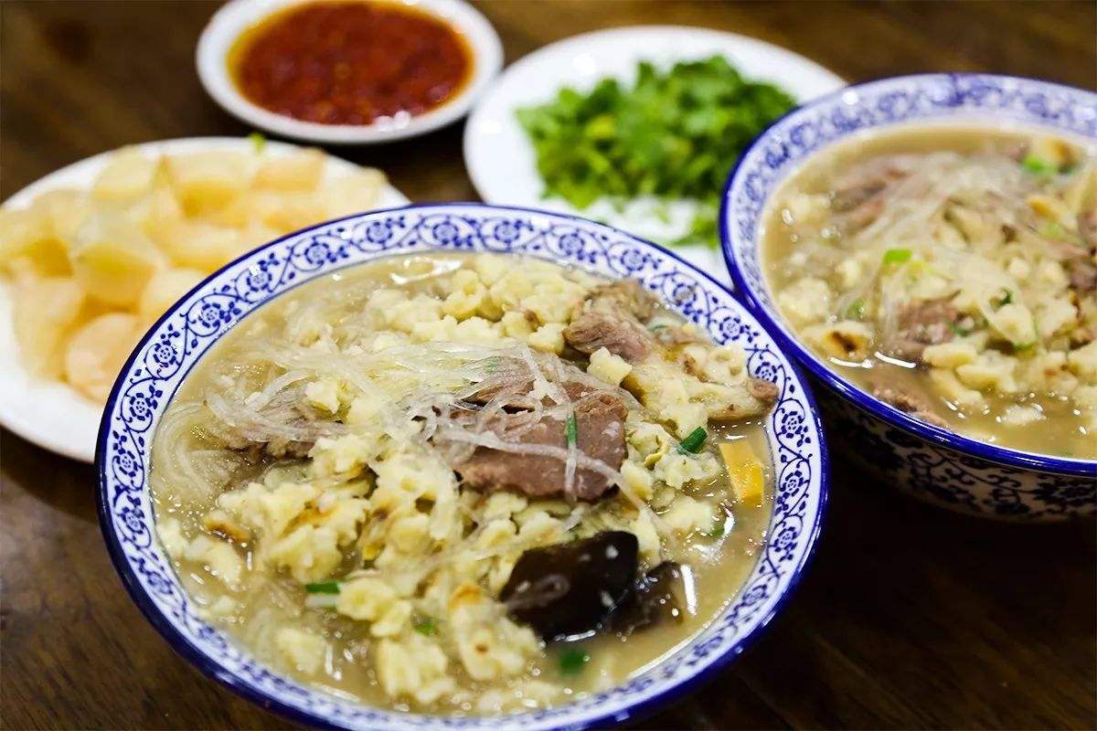 羊肉泡馍的做法 给陕西人一碗汤，他能泡遍全世界—正宗羊肉泡馍技术配方免费分享