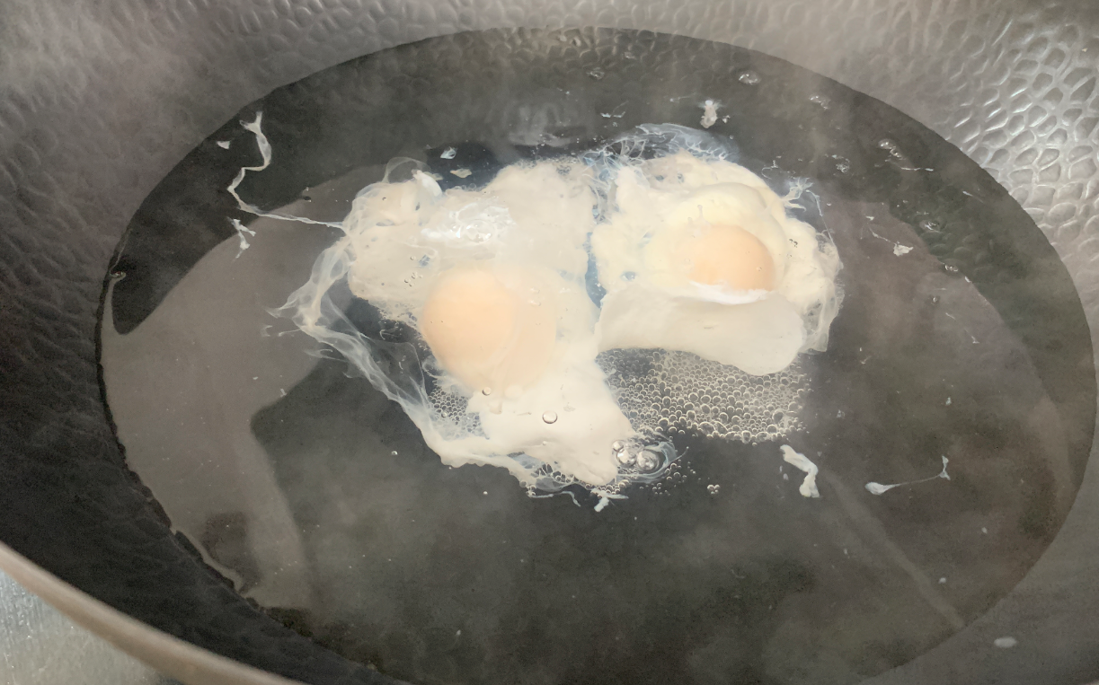 完整水煮荷包蛋 ，鸡蛋完整嫩滑不散花