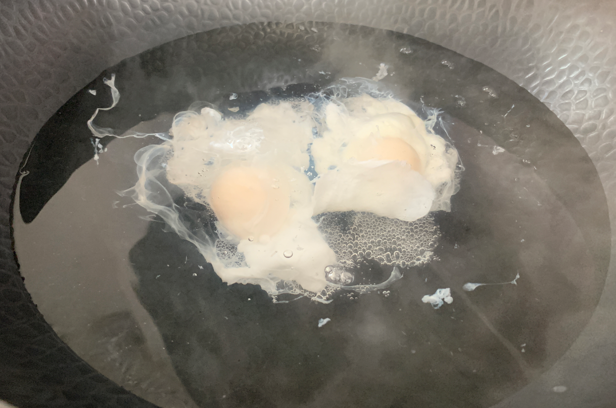 完整水煮荷包蛋 ，鸡蛋完整嫩滑不散花