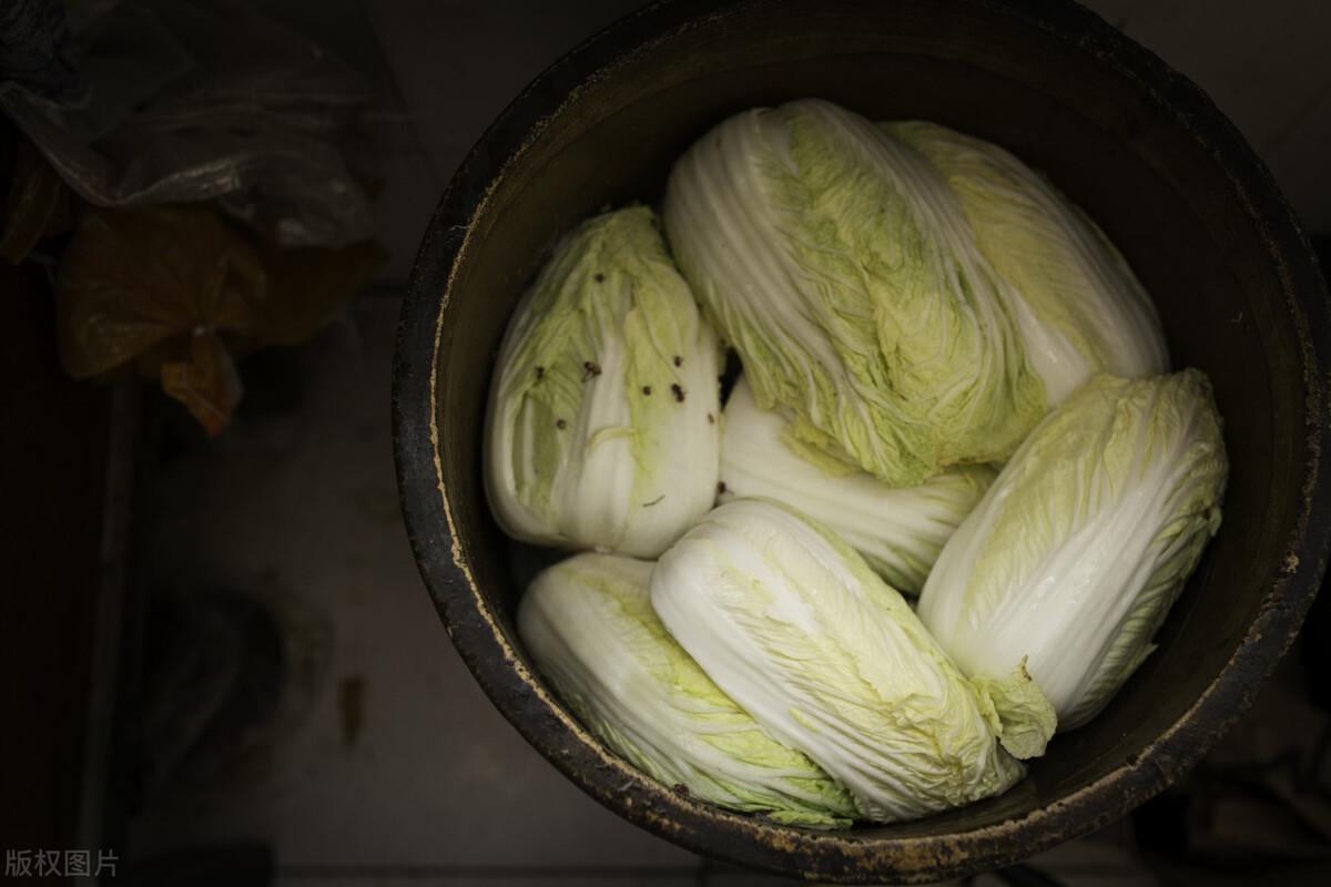 东北酸菜的做法 腌东北酸菜不要只会放盐