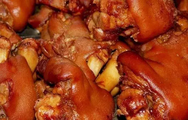猪头肉的做法 最正宗的做法四川 从四川老师傅那里学到的卤肉教程！