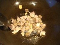 咖喱牛肉土豆的做法家常 咖喱牛肉炖土豆怎么做？