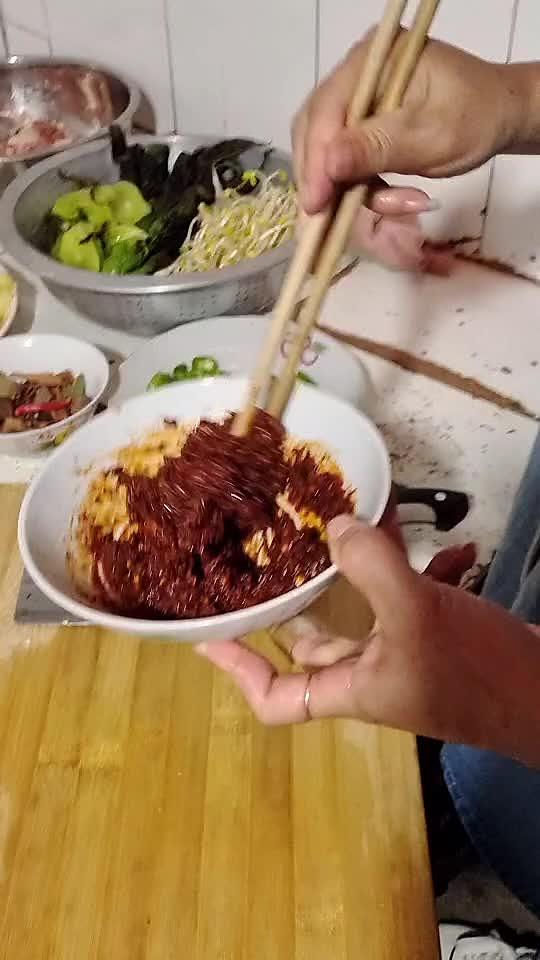 干锅鸡怎么做最好吃 这道干锅鸡比大厨做的还好吃