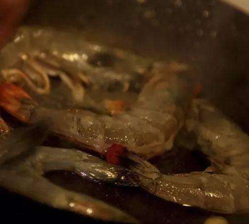 红焖大虾的家常做法，超级好吃
