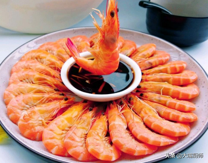 水煮虾的简单做法 做水煮虾，，教你正确做法，鲜嫩没腥味