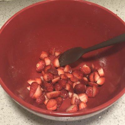 草莓酱的做法 手残党必学菜谱之自制草莓果酱