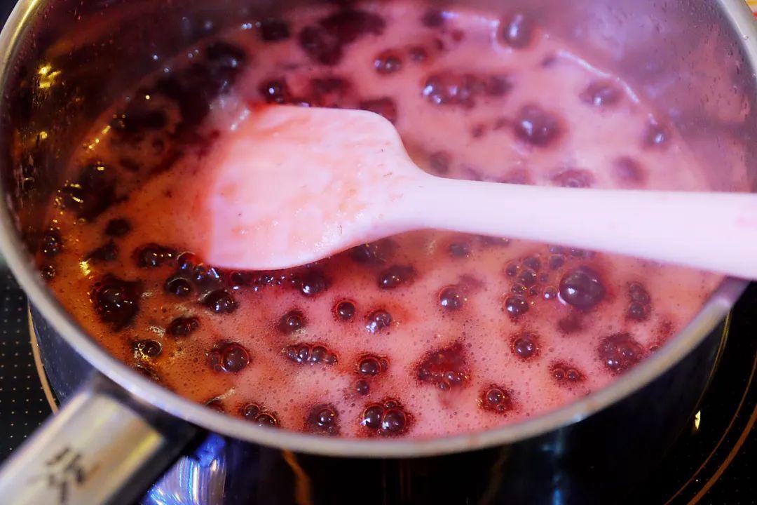 草莓酱的家庭做法 酸酸甜甜，自制无添加草莓酱，做法超简单