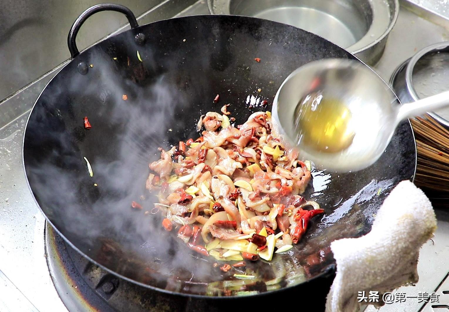 炒猪头肉的做法  ，香辣入味，越吃越想吃