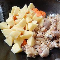 咖喱鸡块炖土豆的做法