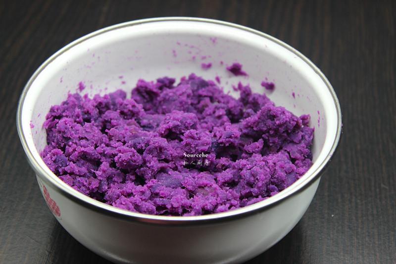 油炸紫薯丸子的做法分享，外皮酥脆，内馅香甜，孩子一盘不够吃