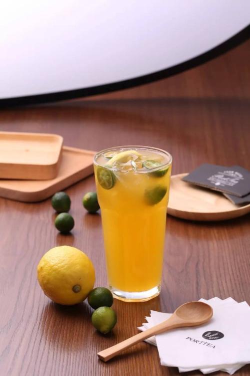 蜂蜜茶饮：金桔蜂蜜柠檬茶的做法