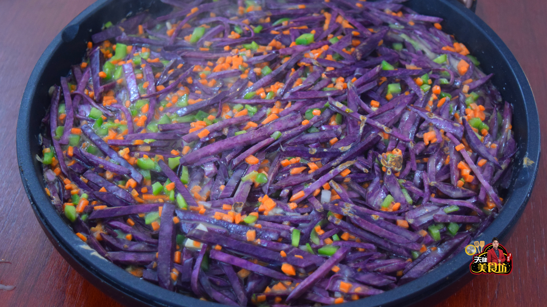 紫薯鸡蛋饼的做法分享，20分钟搞定，真香