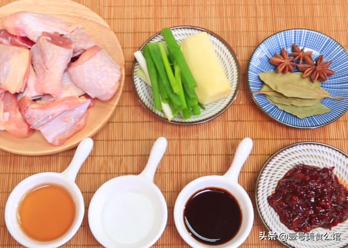 豆瓣酱焖鸡的做法分享，鲜嫩味美又解馋，老少皆宜的家常美食