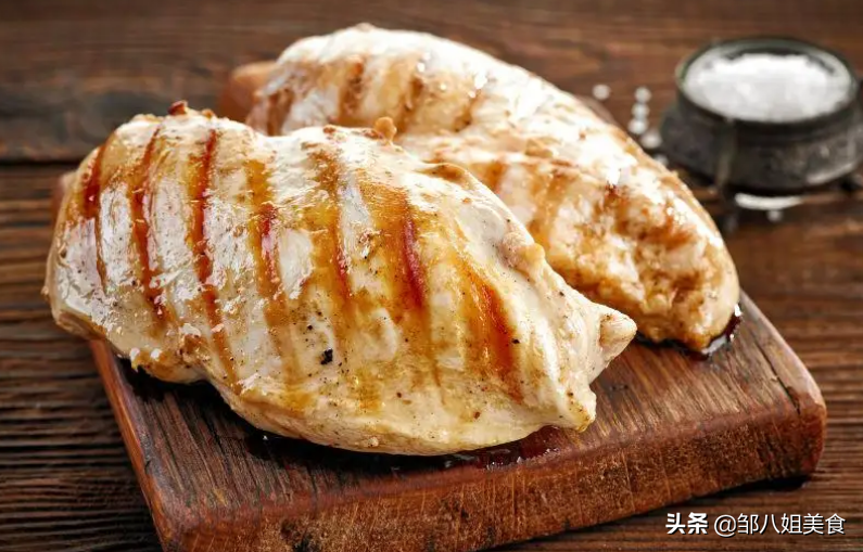 鸡胸肉怎么吃最好 ？试试这5种不同的做法，好吃不腻，老少皆宜