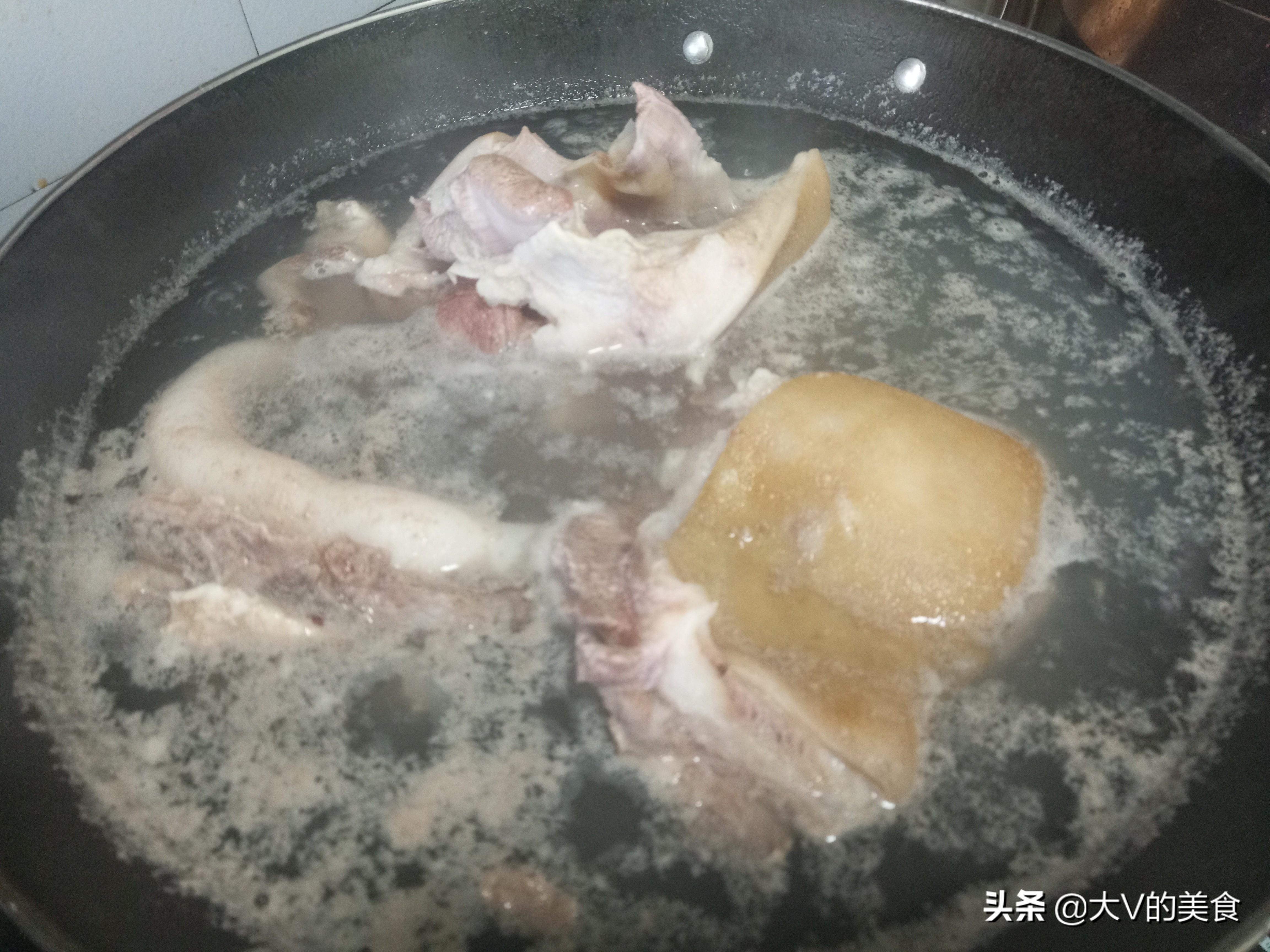 家庭炒羊肉的简单做法窍门 ，鲜香无羊膻味，不用大料也很香