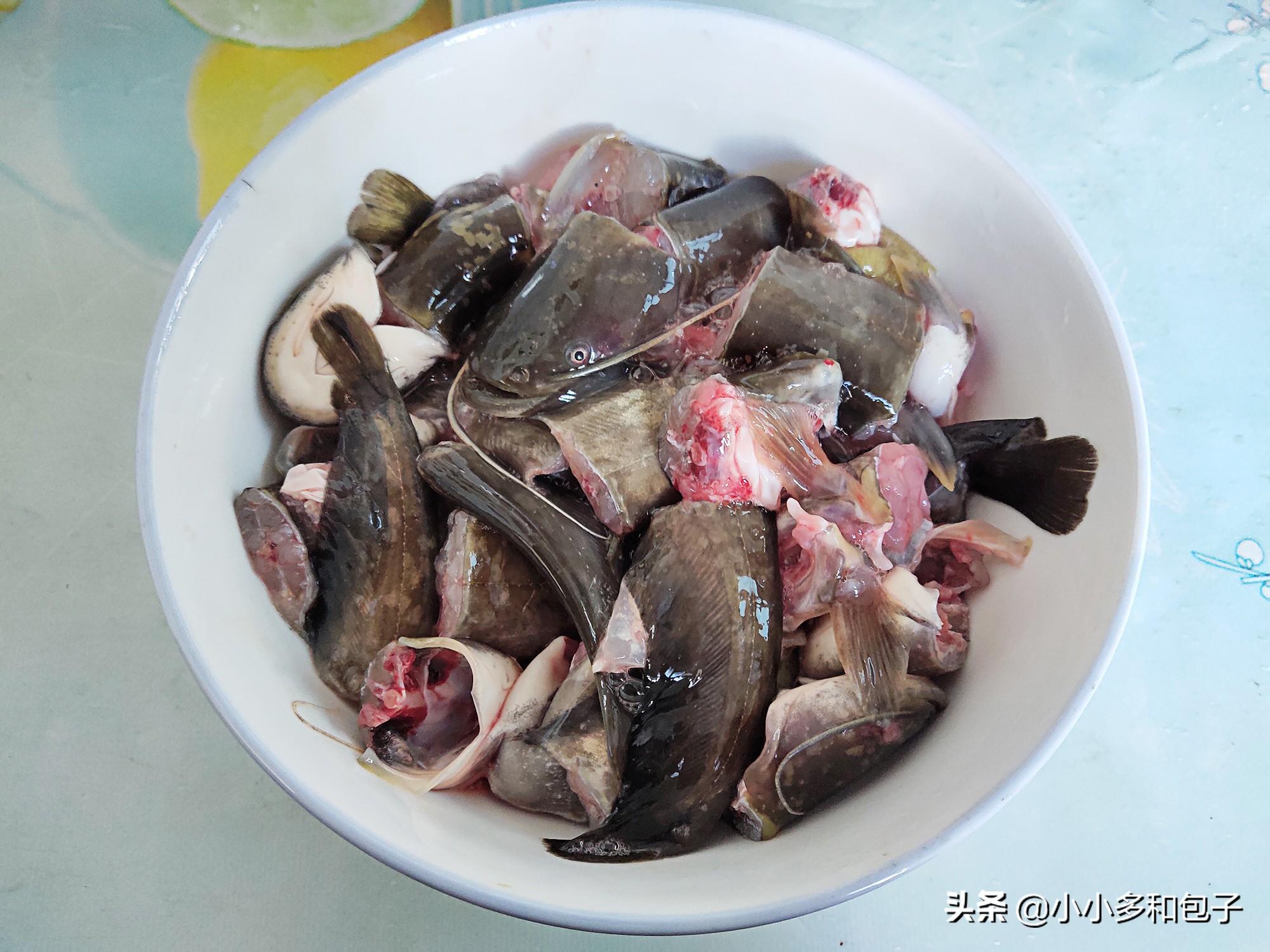 豆腐烧鲶鱼的做法大全  ，鱼鲜豆腐嫩，加点这个更鲜还不腥