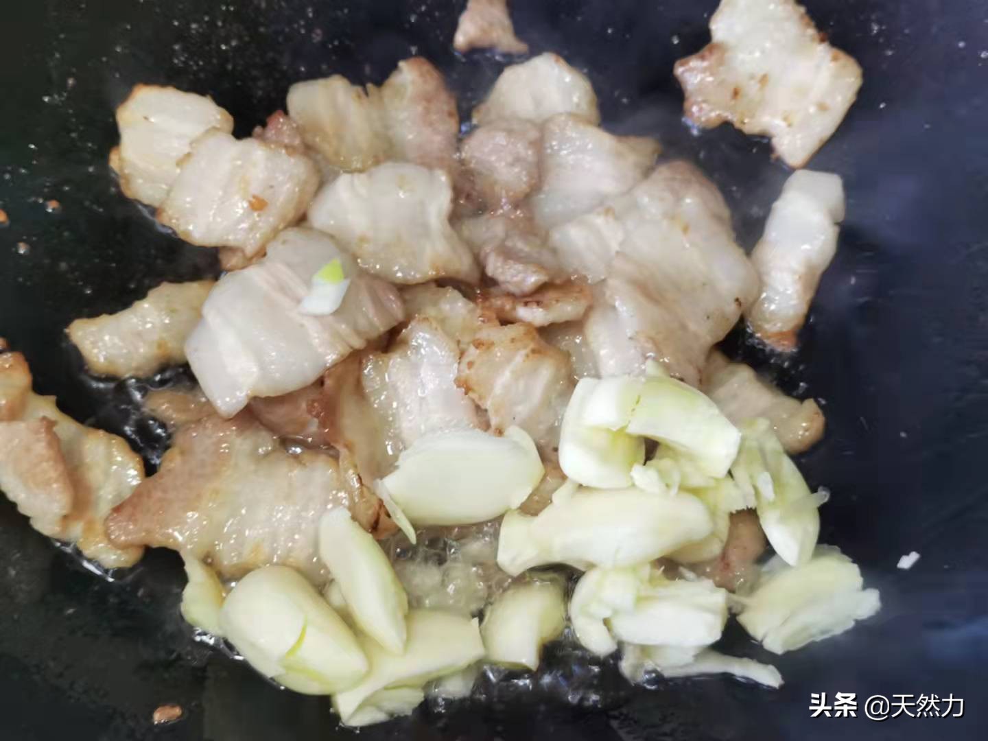 酒店的干锅花菜为什么那么好吃，那是有原因的，方法和技巧很重要
