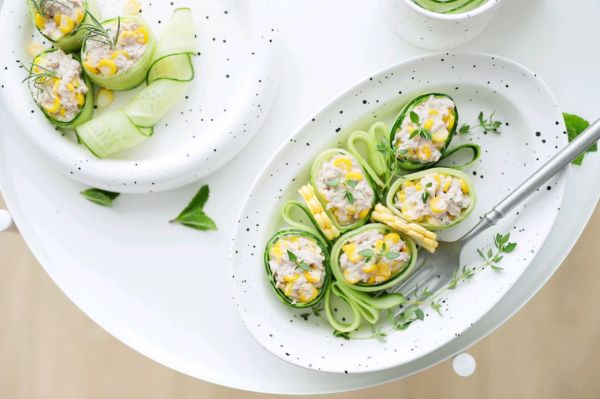 今天，我们来做一款颜值在线的低卡减脂早餐——黄瓜金枪鱼沙拉卷