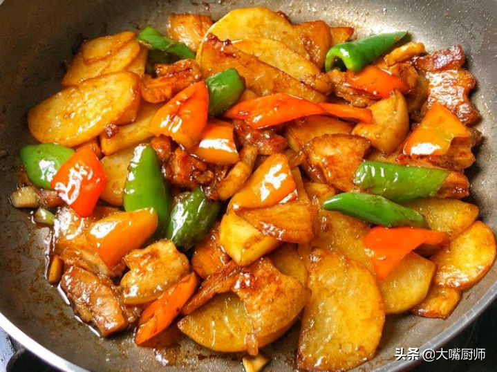 土豆最好吃的5种做法，营养又下饭，好吃不长肉，适合“贴秋膘”